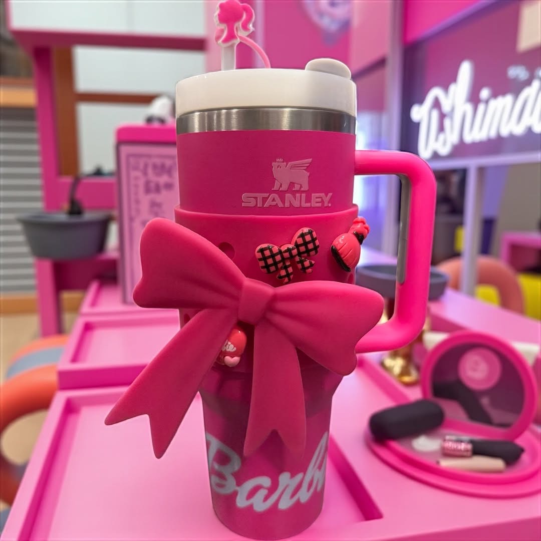 900ml Stainless Steel Travel Tumbler, Premium Stanley Style Vacuum Insulated Mug with Handle & Straw Lid, Leakproof Coffee Cup for Hot & Cold Drinks, Car Cup Holder Friendly, Multi Color With Accessorys